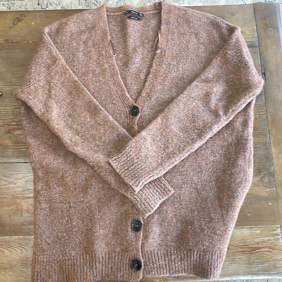 Zara Knit Cardigan - Picture 1 of 6
